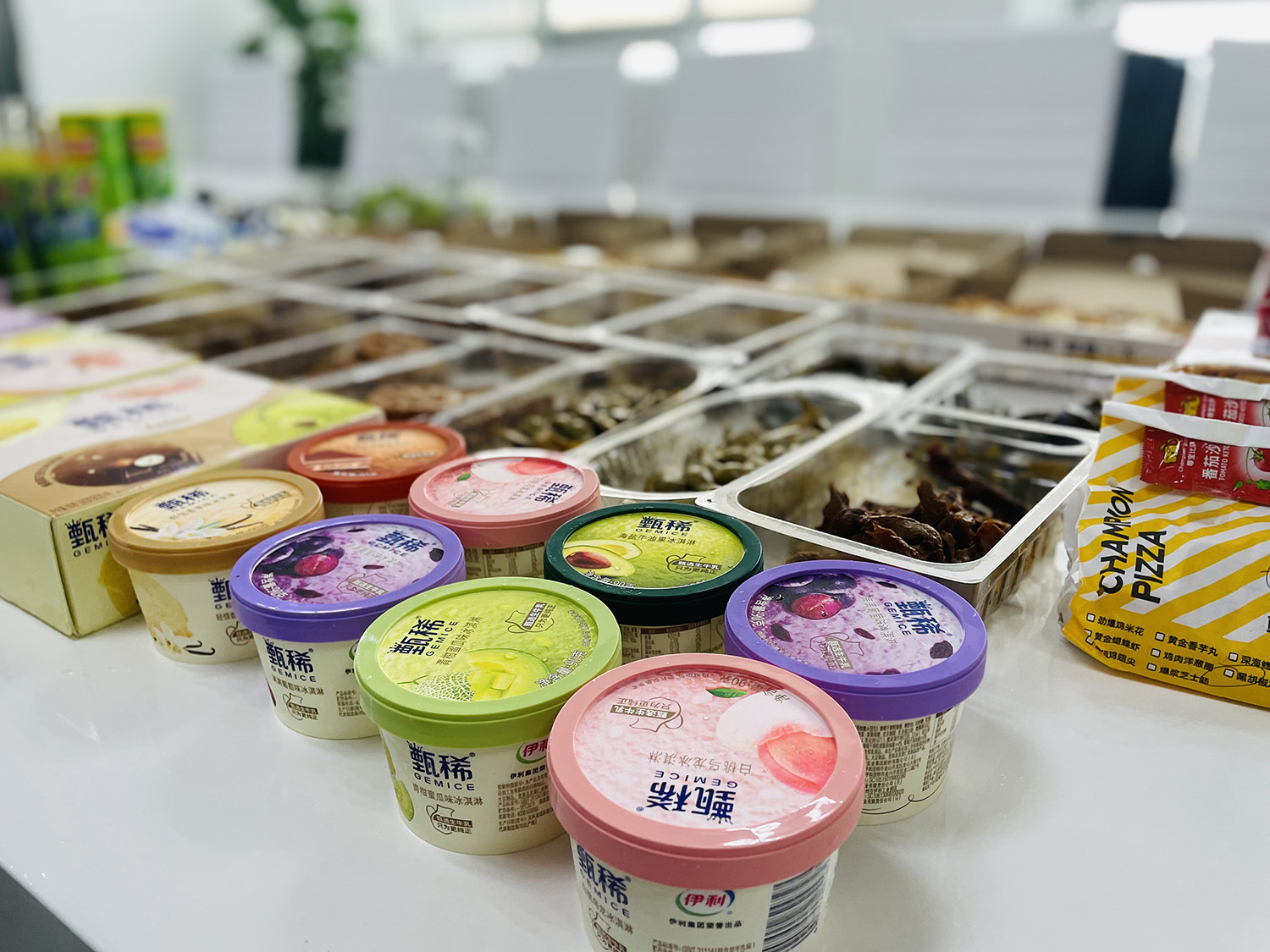 创想九州美食大狂欢-冰镇一夏的甄稀冰淇淋